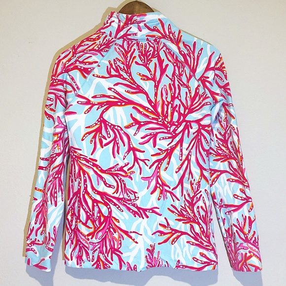 Lilly Pulitzer RARE Underwater Escape Popover - Picture 3 of 8